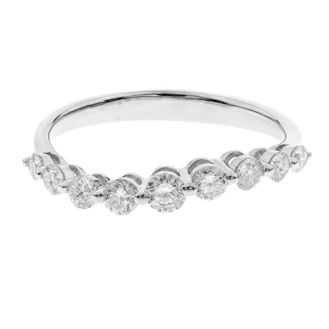 18K WHITE GOLD DIAMOND RING