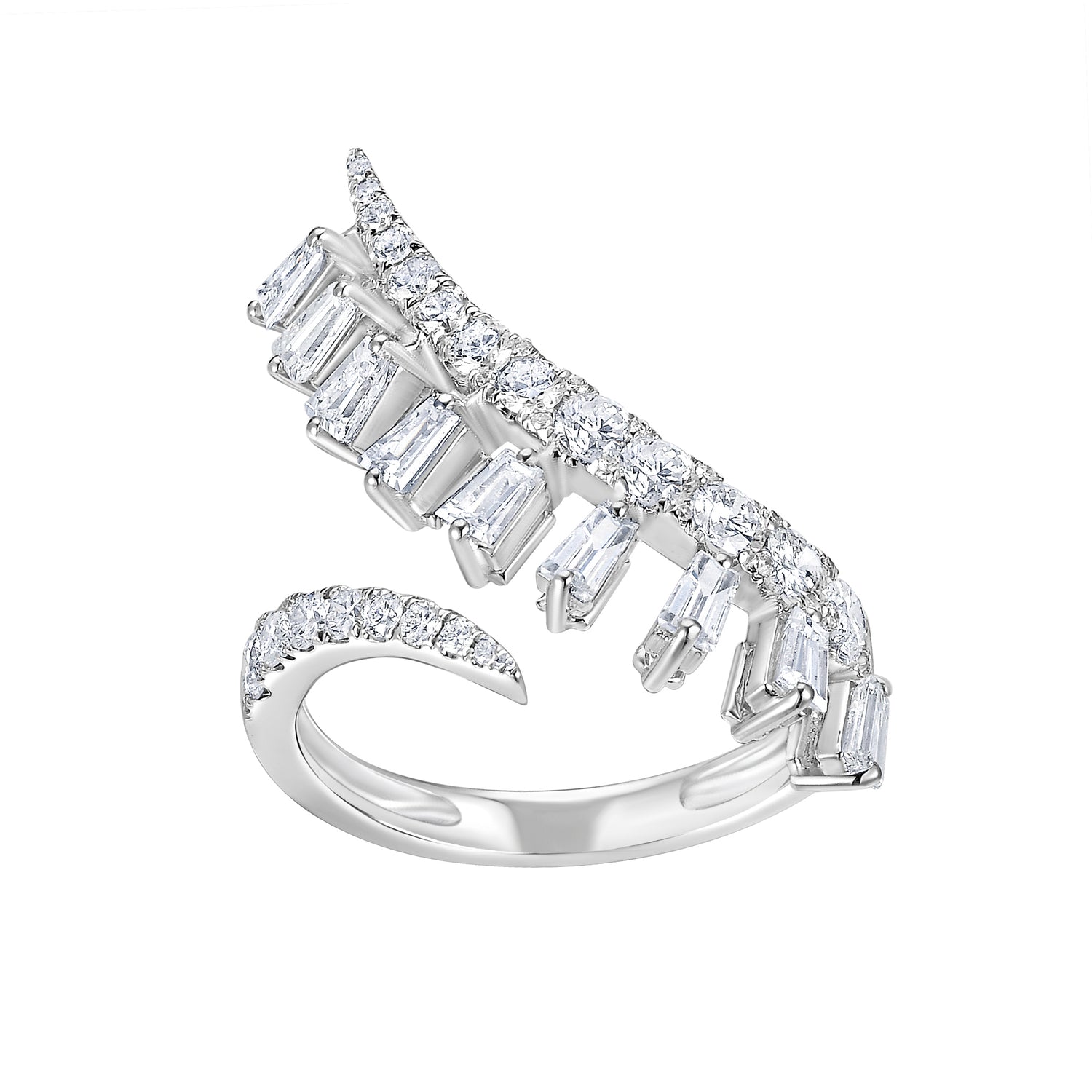 18K WHITE GOLD DIAMOND RING