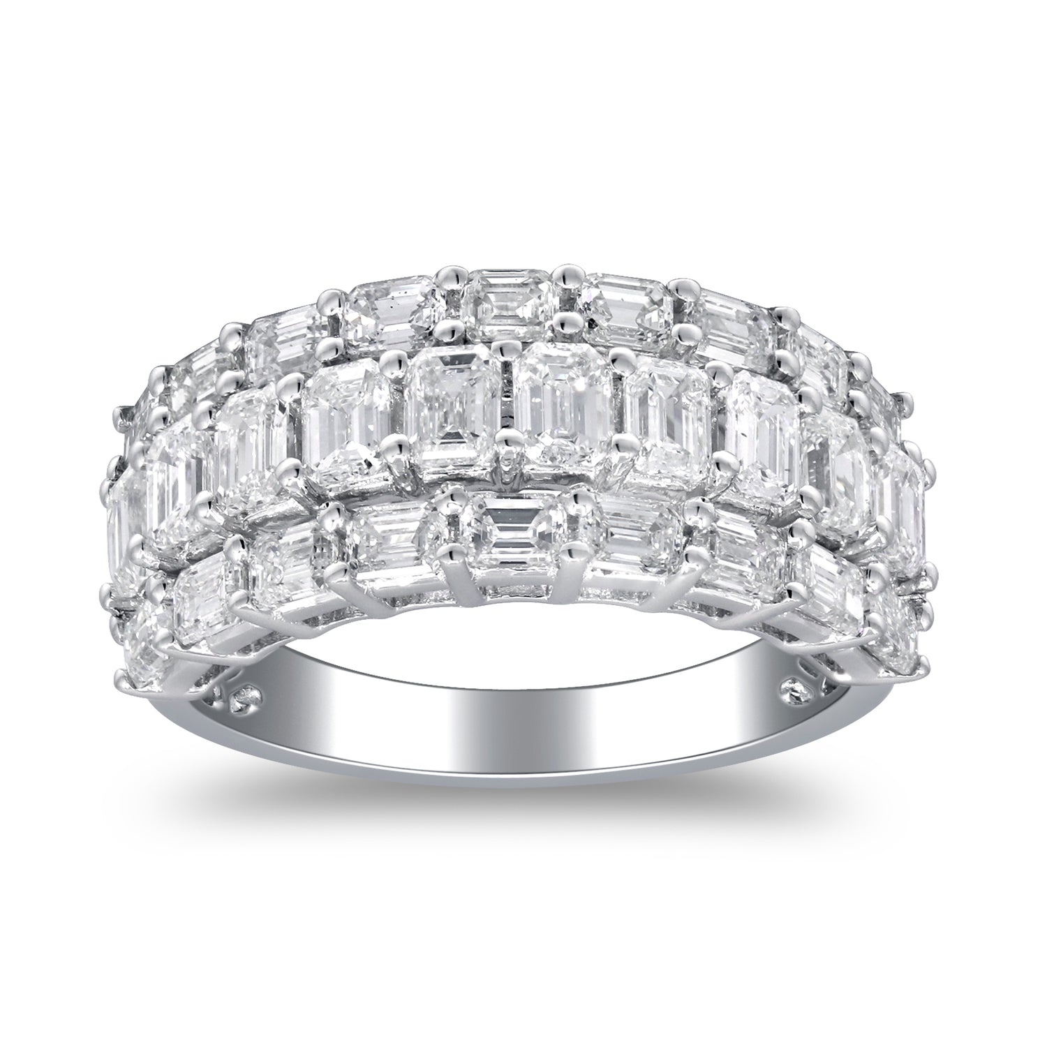 18K WHITE GOLD DIAMOND RING