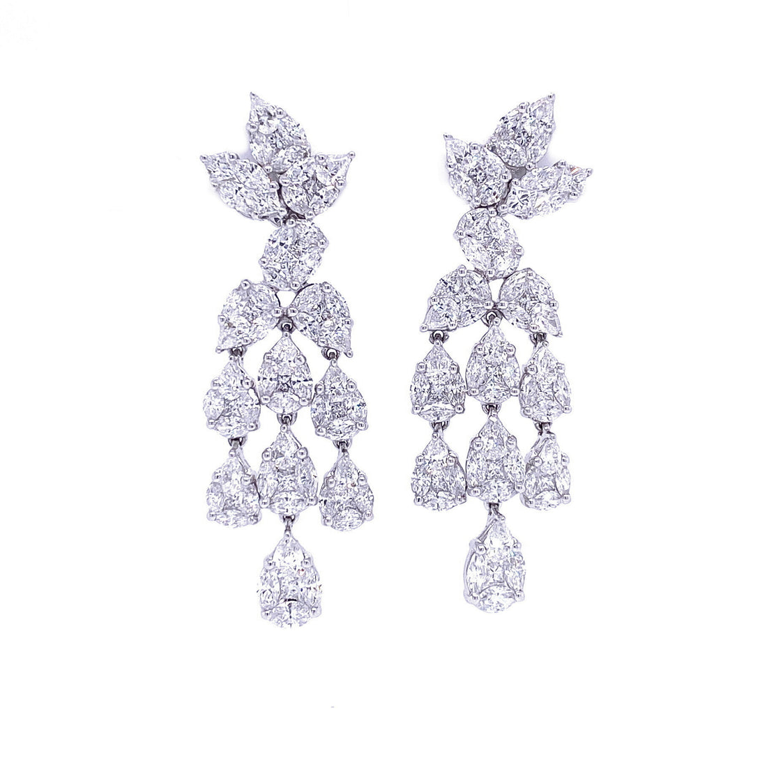 18K WHITE DIAMOND EARRING